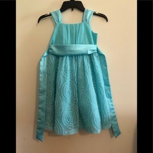 Girls green dress